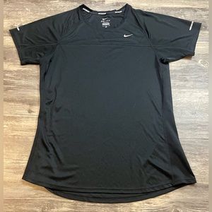 Ladies Size Large. Nike Athletic Short Sleeve Shirt. Dry Fit. Black. Euc